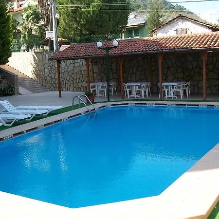 Hotel Sevgi 3 3*