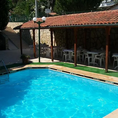 Hotel Sevgi 3 3*